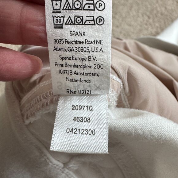 SPANX Women's Every Wear Cropped Wide Leg Jeans with Patch Pockets Sz Petite 1X - Picture 16 of 16